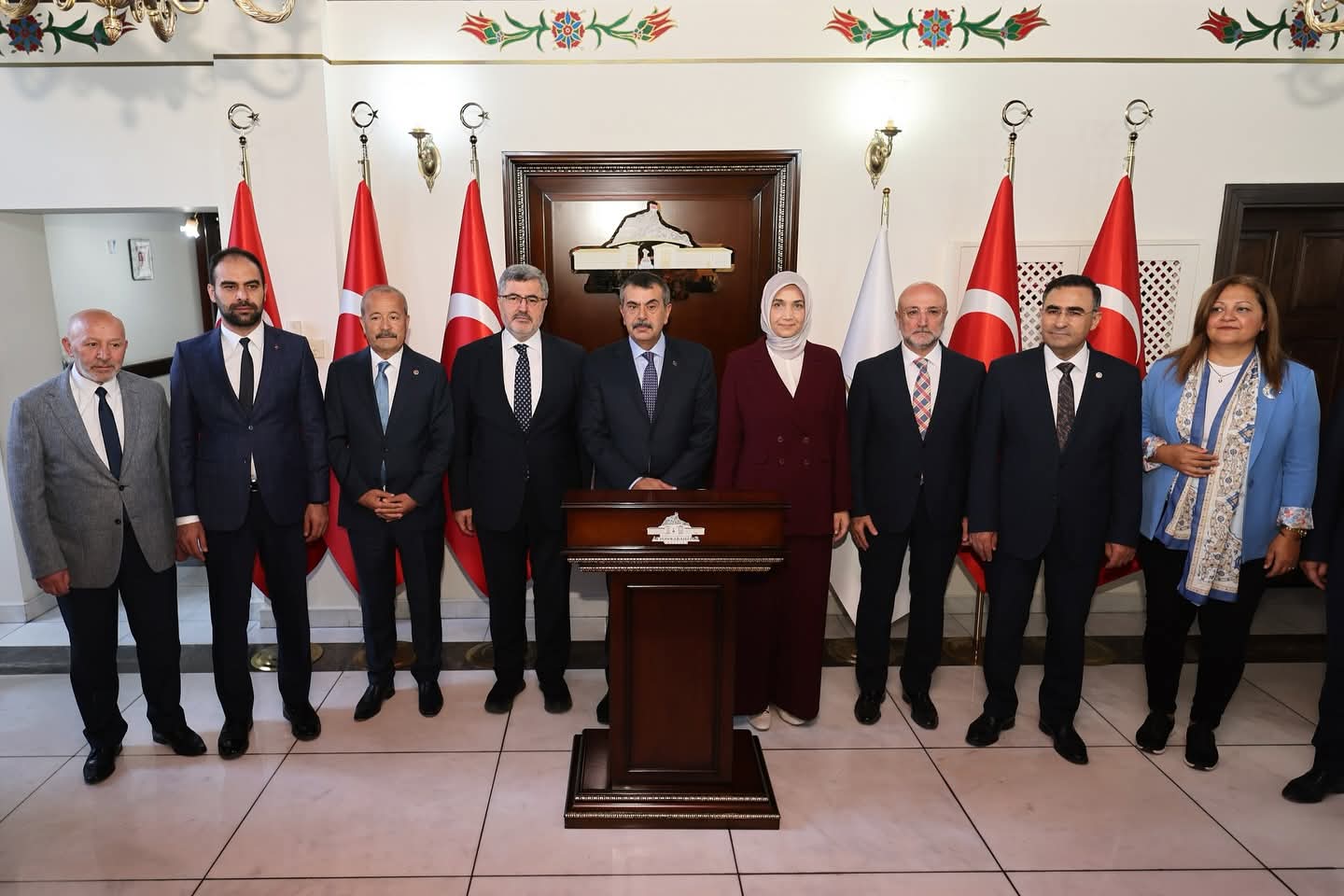 Millî Eğitim Bakanı Prof. Dr. Yusuf Tekin, Afyonkarahisar'da Vali Yiğitbaşı'nı Ziyaret Etti