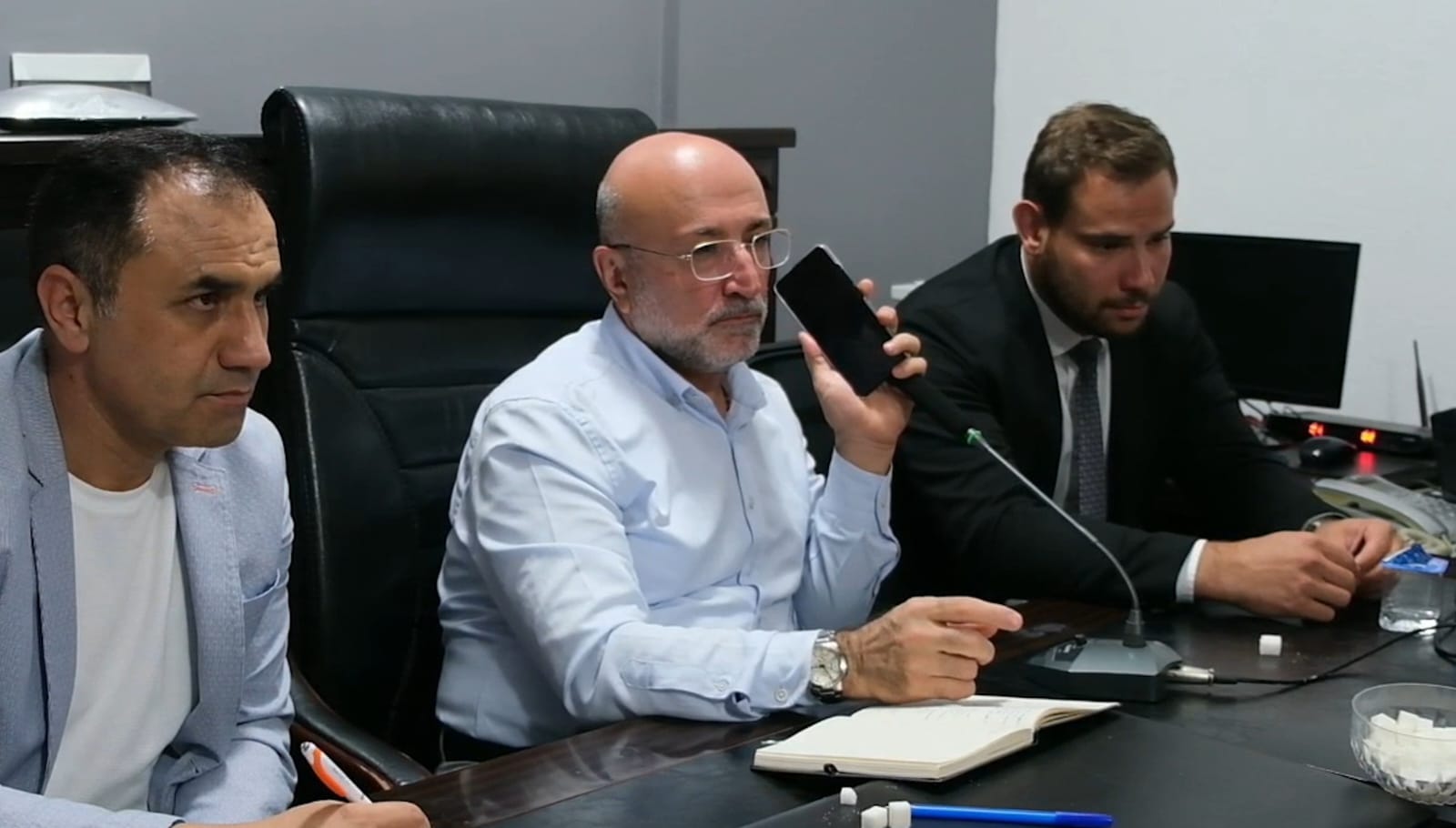 AK PARTİLİ ŞAHİN DİNARLI VATANDAŞLARI BAKAN GÖKTAŞ’LA GÖRÜŞTÜRDÜ