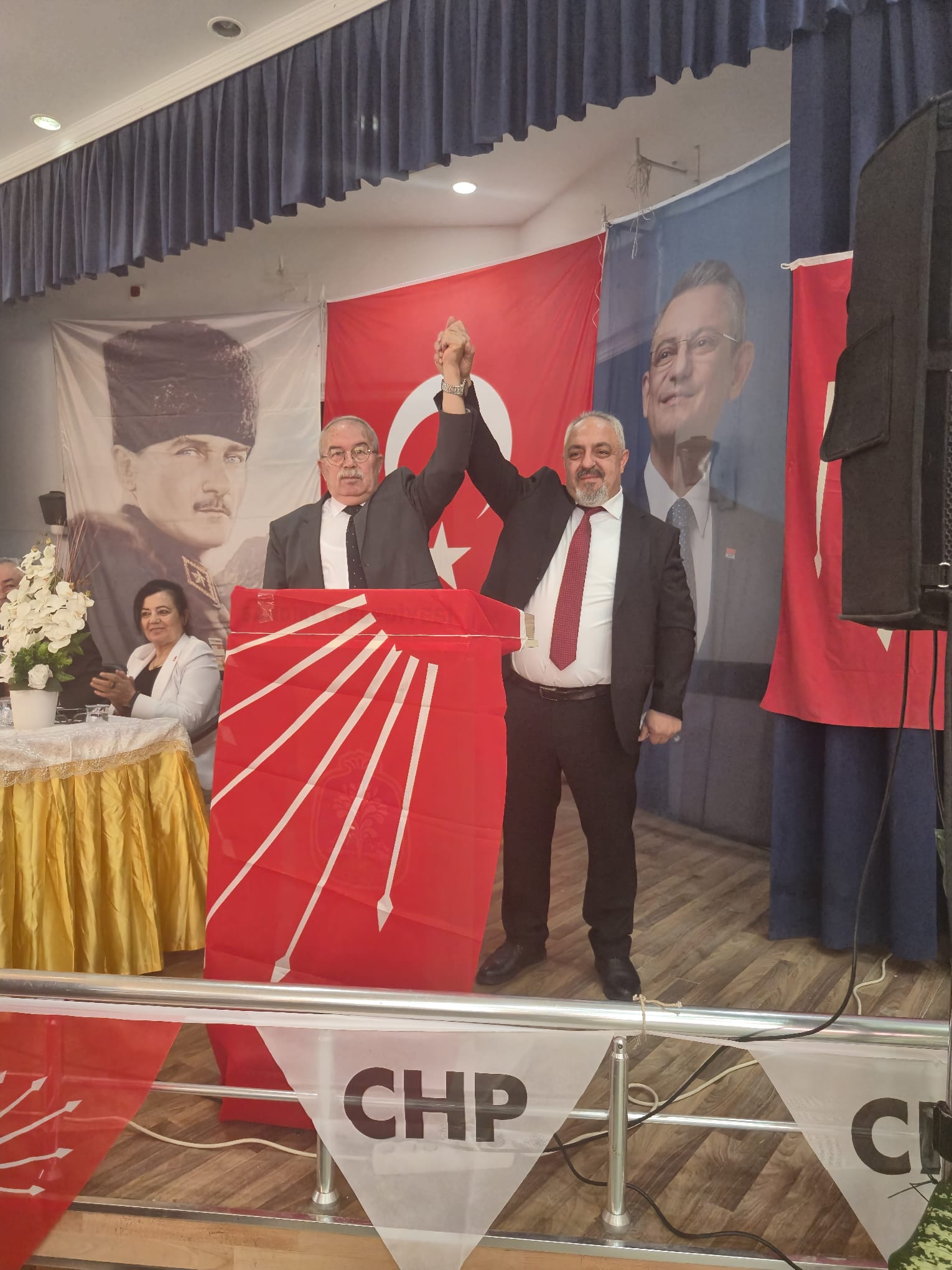 CHP Sandıklı İlçe Kongresi’nde Gergin Anlar