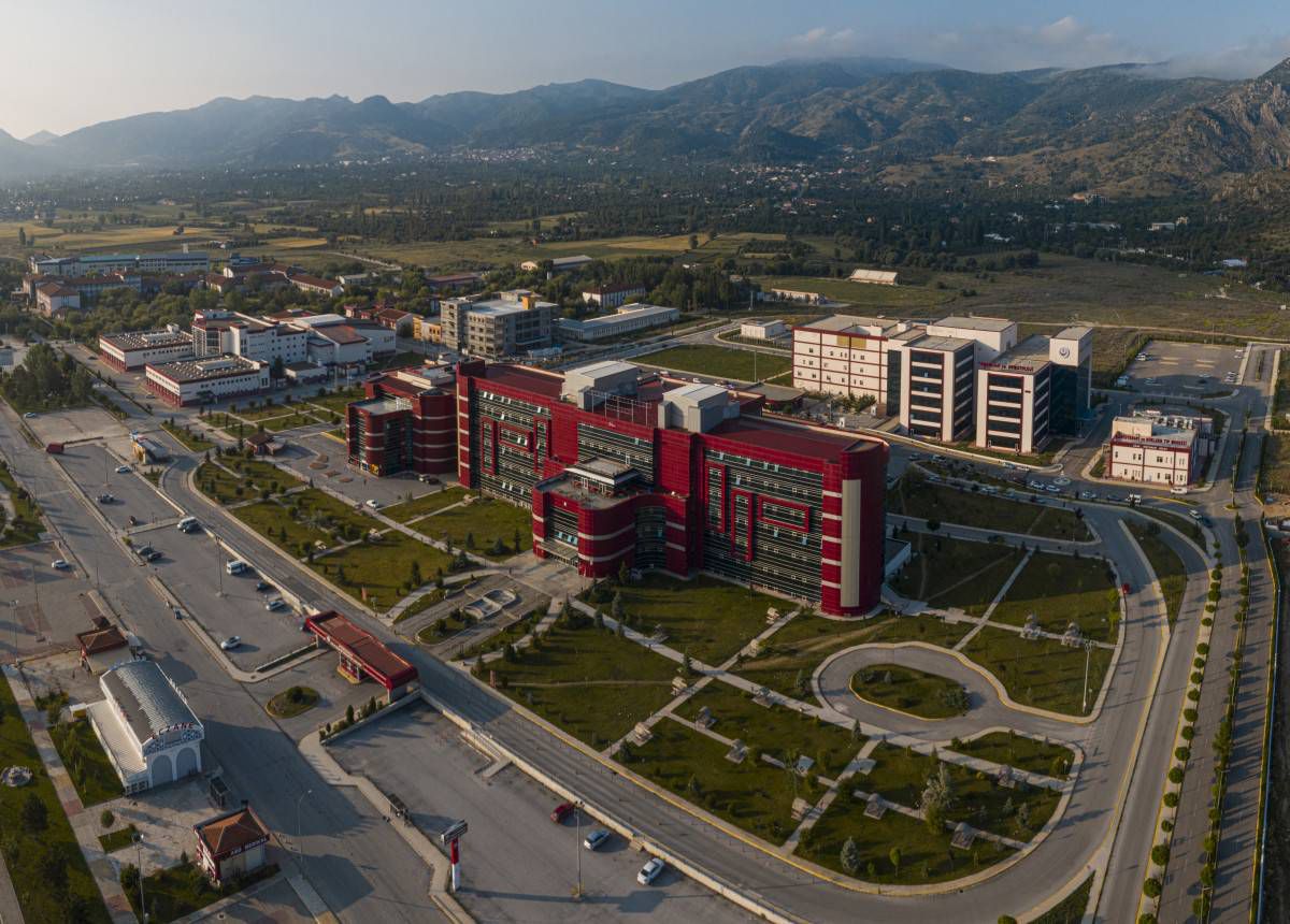 AFSÜ Hastanesinde Karekod ile Geri Bildirim Dönemi Başladı