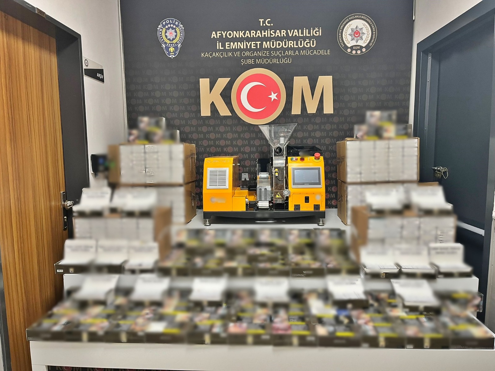 Afyonkarahisar da Kaçak Tütün Operasyonu 1 Şüpheliye Hakkında Adli İşlem Başlatıldı 